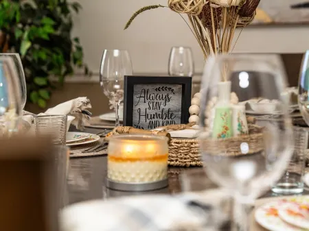 Spacious 4-bedroom house in charming Pocono Mountains WiFi, AC, Golf, Game room