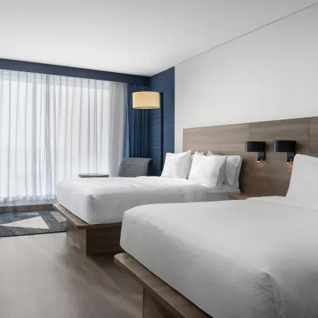 Holiday Inn Express MONTREAL AIRPORT - ST-LAURENT by IHG