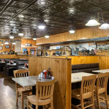 Super 8 by Wyndham Fallon