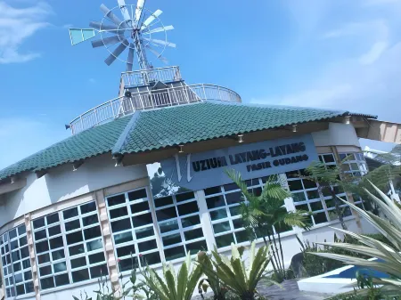 Tiong Nam Hotel Отели рядом с достопримечательностью «Mosque Tanjung Puteri Resort»