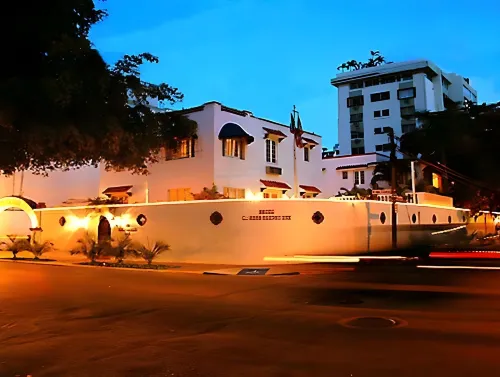 At Wind Chimes Boutique Hotel - 3-Star