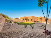 Desert Whisper 3-Bedroom Home with Xfinity Cable and WiFi, AC, EV Charger