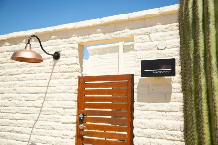 Granada Luxurious: Cozy Private Retreat w/ Pool Отели в г. Касас Адобс