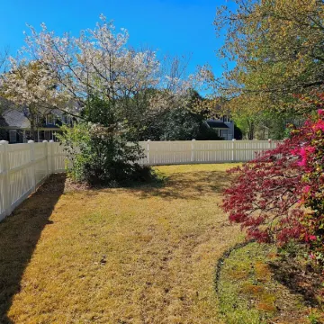 House near RDU and RTP with modern bathrooms and first floor bedroom