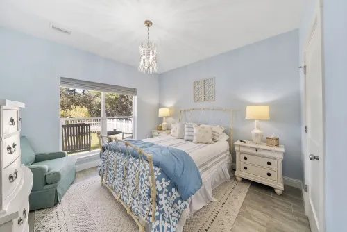 The Blue Pearl 3BR, 2BA in Seagrove, GOLF CART Included, 4 bikes—NO PETS