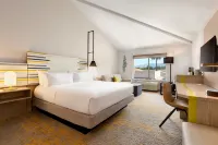 DoubleTree by Hilton Campbell - Pruneyard Plaza Hotels in Campbell