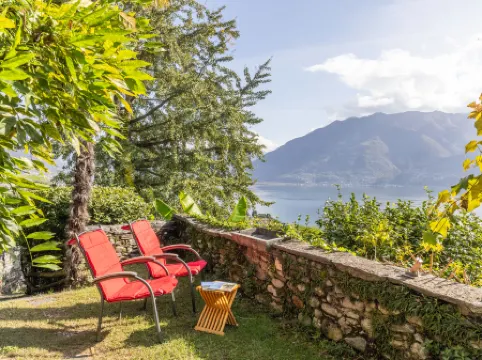 Egner- Apt.Steintisch