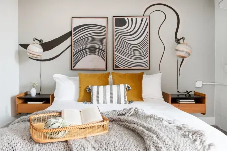 NEW - The Eleanor - City Skyline View > Walkable