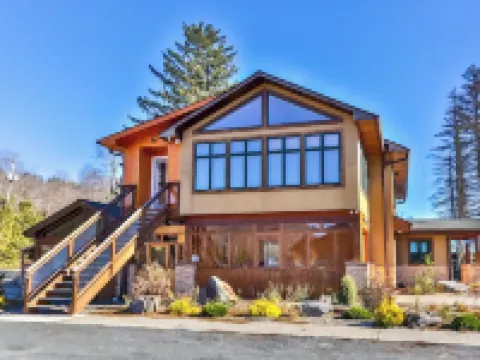 6BR/7bath Luxury home Hot Tub in Hunter Catskills Hotels in Hunter