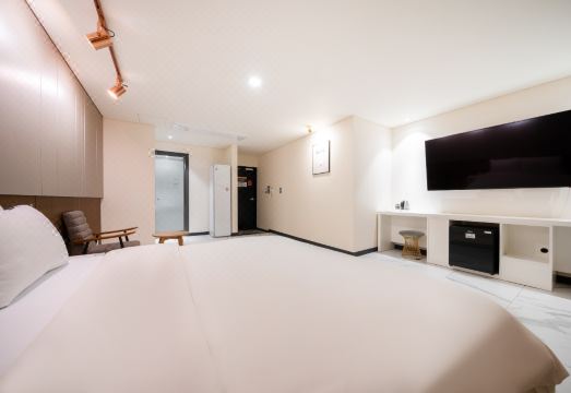 부안 라움 드라이브인 호텔