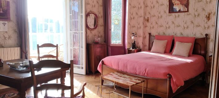 Chambres d'Hôtes les Clefs du Bonheur Hotéis em Mayenne