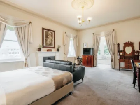 Waratah on York Hotels in Launceston