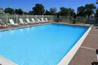 Winnapaug Inn - Pools