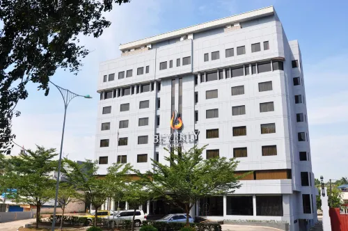 Beverly Hotel Batam - Parking