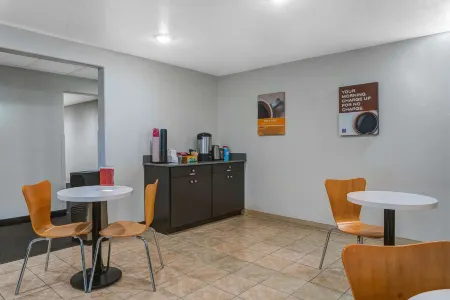 Motel 6 Idaho Falls, ID - Snake River