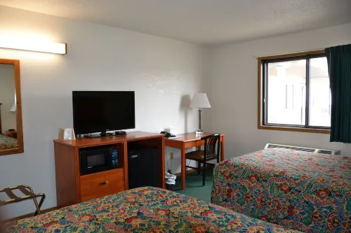 Carrington Inn & Suites - Motels