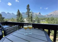 Falcon Crest Lodge by Clique - Romantic