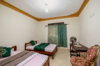 Airport Side Hotel Entebbe - Balkoner