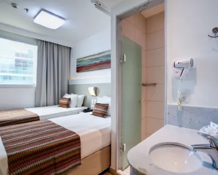 Transamerica Fit Vitória Reta da Penha Hoteles en Vitória