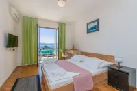 Apartments Maras