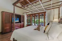Beautiful Villa with Pool Gym and Maid
