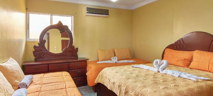 B&B Family Vacation Rentals Hotels in Santo Domingo Este