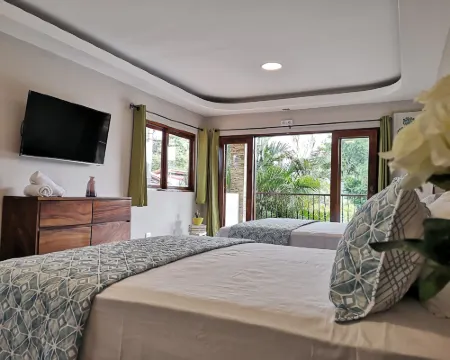 Hotel Amira Hotels in Puerto Carrillo