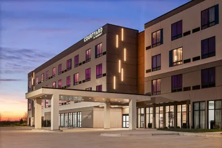 Courtyard by Marriott Bettendorf