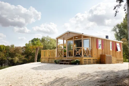 Les Etangs de la Bassée Hotels in Cannes-Écluse