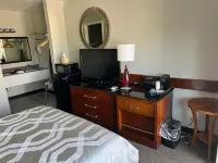 Maple Tree Inn Hotels in Laclede County