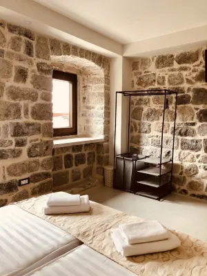 Giraffe Hotels in Josice