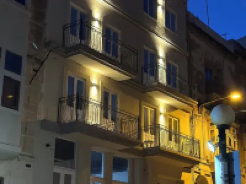 The Central Guesthouse Hotéis em Hamrun