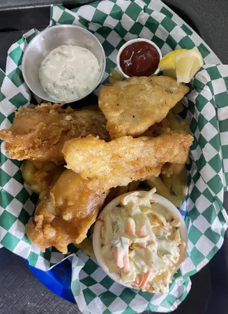 Airport Inn Отели в г. Диксон Ков