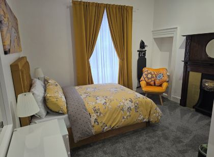 Rooms at the Boot and Shoe