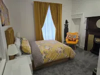 Rooms at the Boot and Shoe Hotel di 