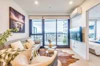 StayAU Cozy & Stylish 2BR Haven in Box Hill