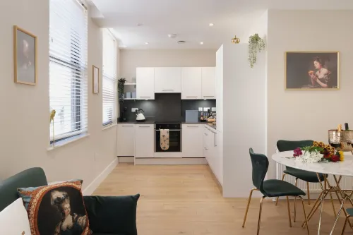 Dream Stays Bath - John Street - Homestays