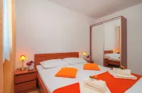 Apartments Island Beat