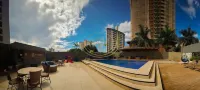 Hotel Crystal Place - С бассейном