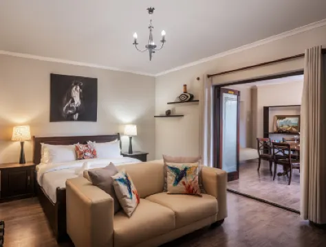 Woodbridge Lodge Hotels near Milnerton