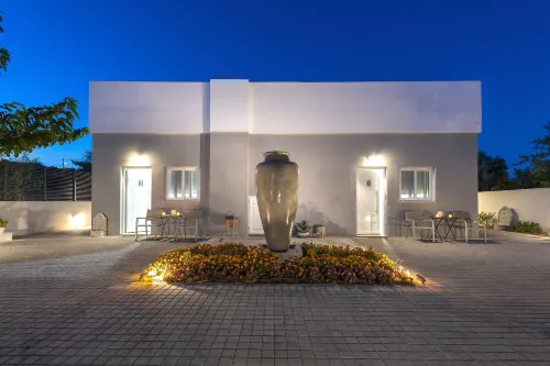 Comfort Stay Airport Studios - Free Shuttle from the Athens Airport - Parking