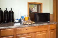 Howard Johnson by Wyndham Spokane