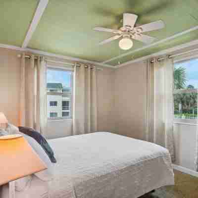 Friendly Native 507 Rooms