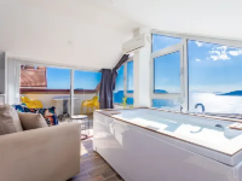 เบลล่าคาส โรงแรมในคาช