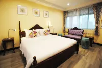 Focal Local Bed & Breakfast