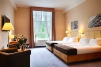 Focus Hotel Łódź Hotels near Mural "Czas pożarł nas"