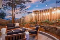 Villa Manzanita โดย Avantstay น้ำพุร้อน, 1 บล็อคไปที่ชายหาด/เมือง, ห้องครัวของเชฟ โรงแรมใน