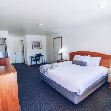 Austin's Chuckwagon Lodge