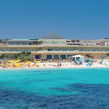 HOTEL BAIA TURCHESE Отели рядом с достопримечательностью «Пляж Кала-Мадонна»