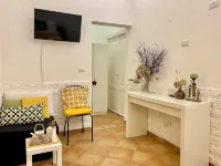 多穆斯羅曼納家庭旅館